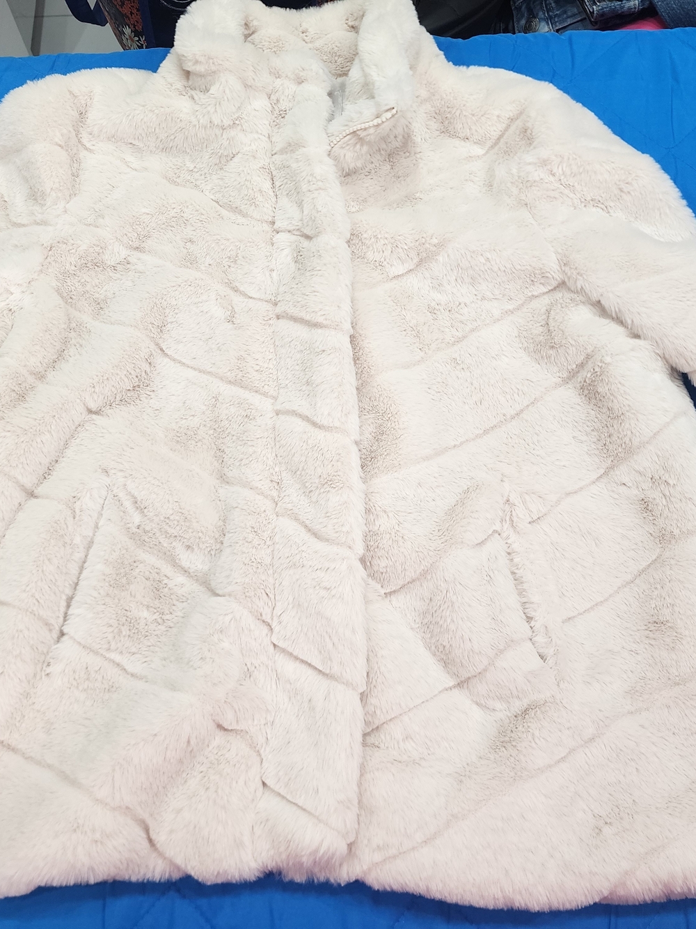 Ci Sono Cream Plush Teddy Jacket